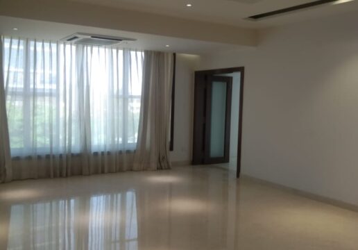 Luxury 5 BHK Apartment for Sale at Windsor Castle