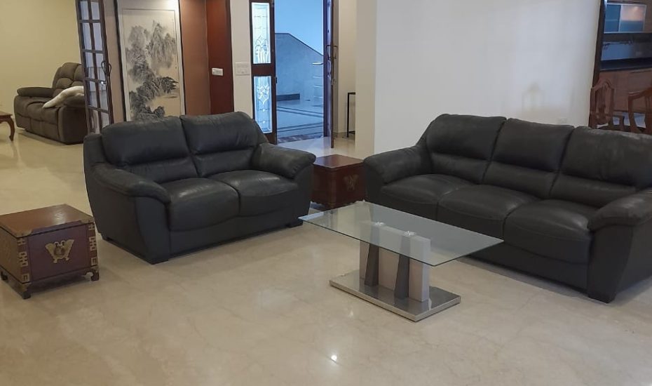 luxury 4BHK apartment in Crescent Park