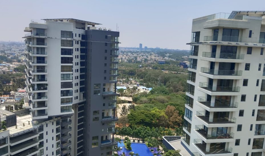Embassy Lake Terraces T1 Balcony External View